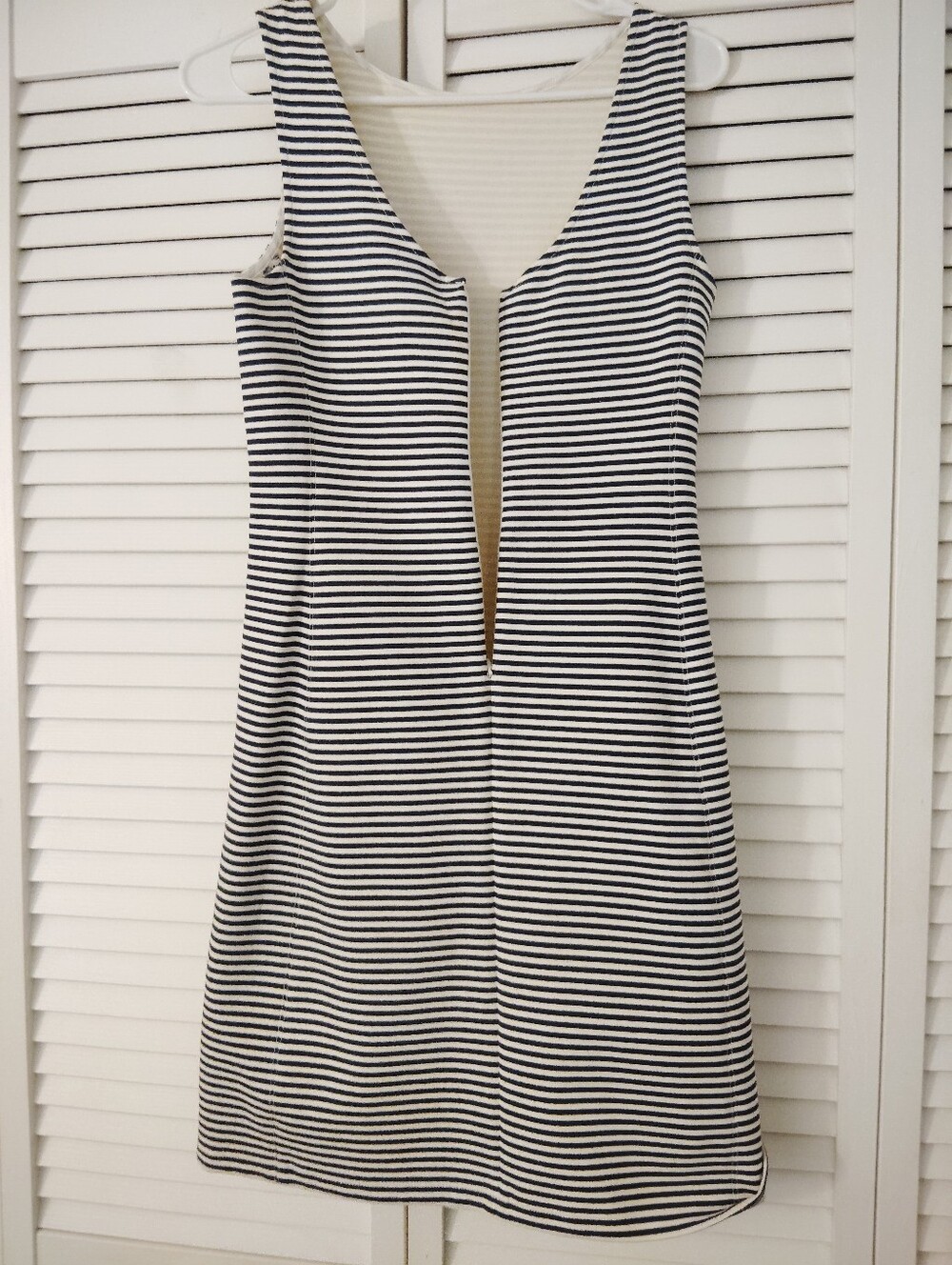 Theory Mivrill Sail Black and White Striped Sleeveless Dress - Picture 5 of 8